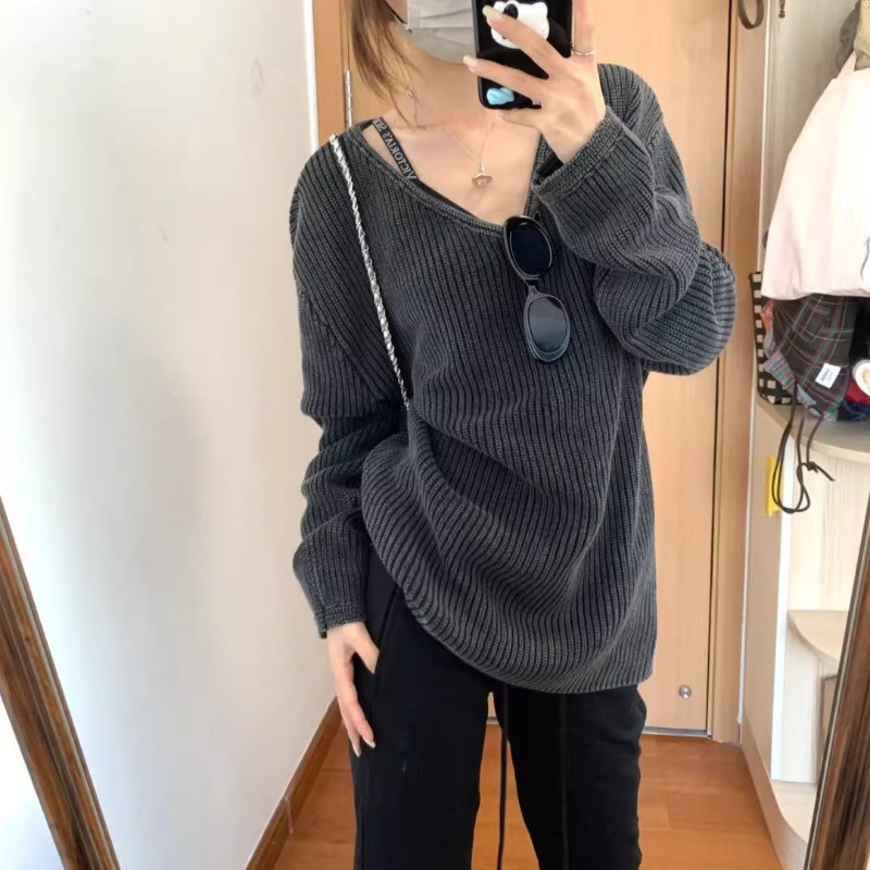 Street Fashion Winter 2025 - Col en v lavé couleur unie
