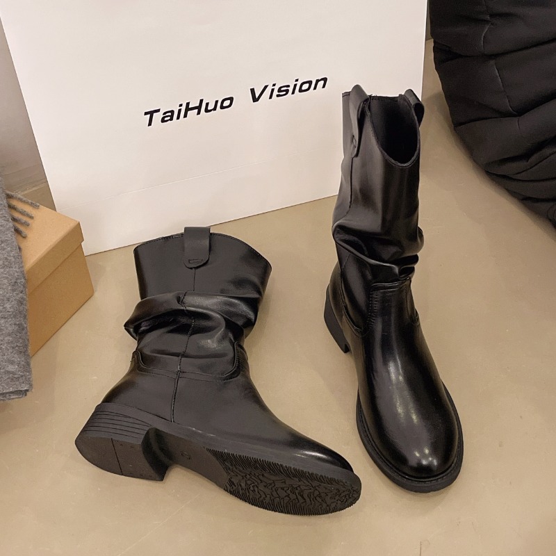 Bottines amples à talons large - Street Fashion Winter 2025 avis et prix
