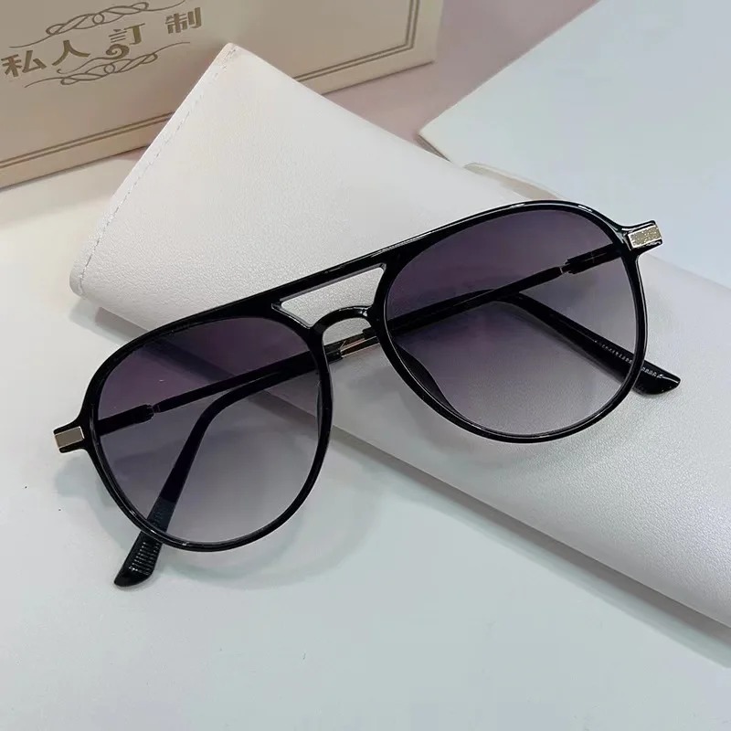 Lunettes de soleil vintage de  - Street Fashion Glasses avis et prix