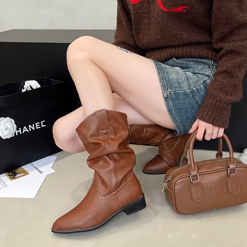 Bottes pour femmes hiver 2025  - Street Fashion Winter 2025 avis et prix
