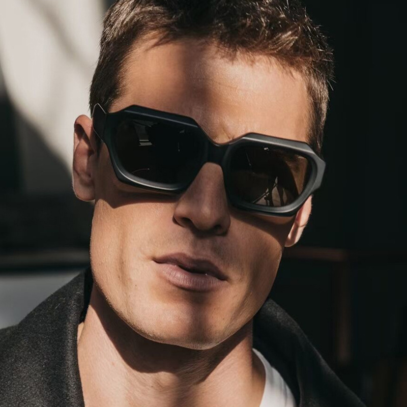 Lunettes de soleil à monture r - Street Fashion Photographers avis et prix