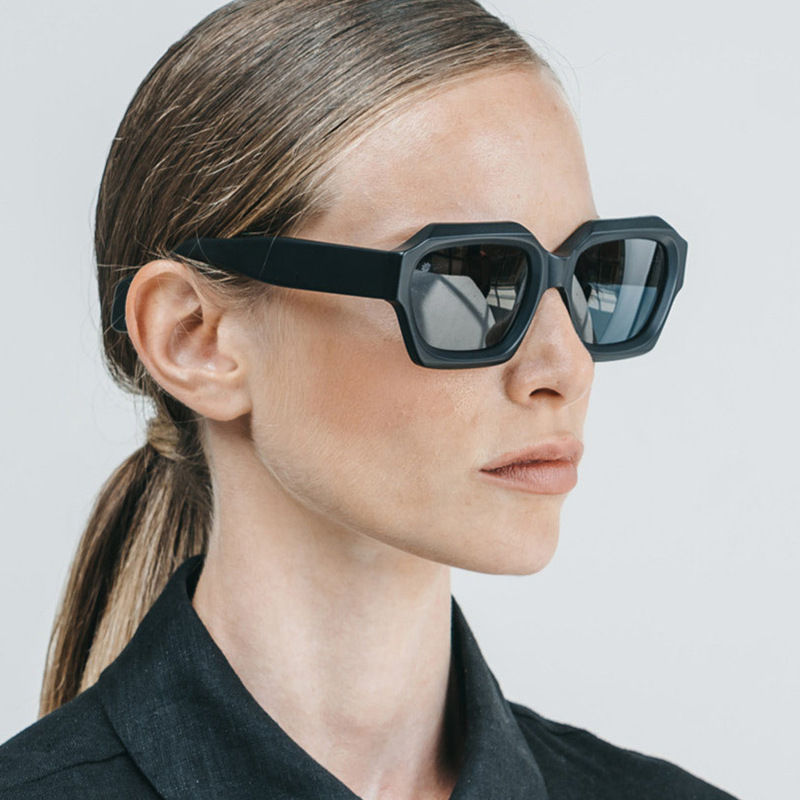 Lunettes de soleil à monture r - Street Fashion Photographers avis et prix