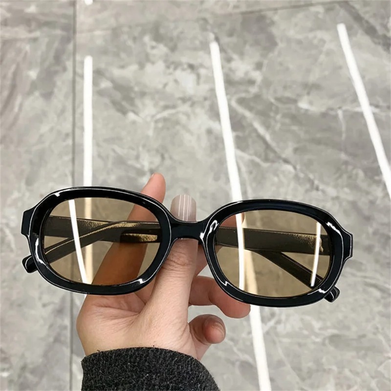 Lunettes de soleil carrées de  - Street Fashion Glasses avis et prix