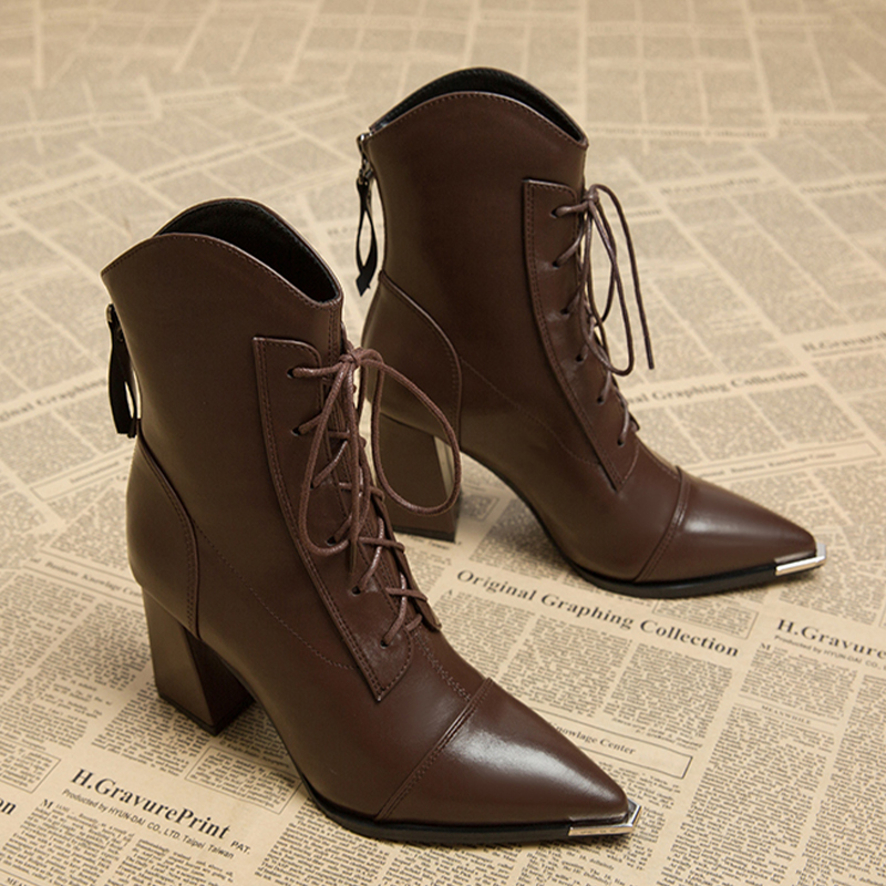 Bottines à bout pointu pour fe - Street Fashion Winter 2025 avis et prix